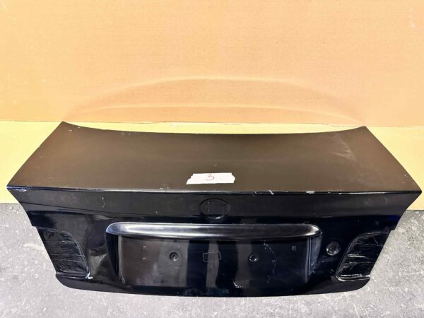 E46 BMW 4 Door sedan/saloon Fibreglass Boot Lid Trunk - Image 1
